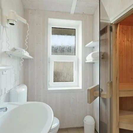 Semesterbostad Freibeuterweg 2 - Dorf 6 *